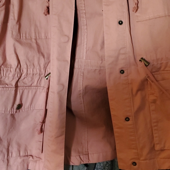 Vest - Picture 2 of 3